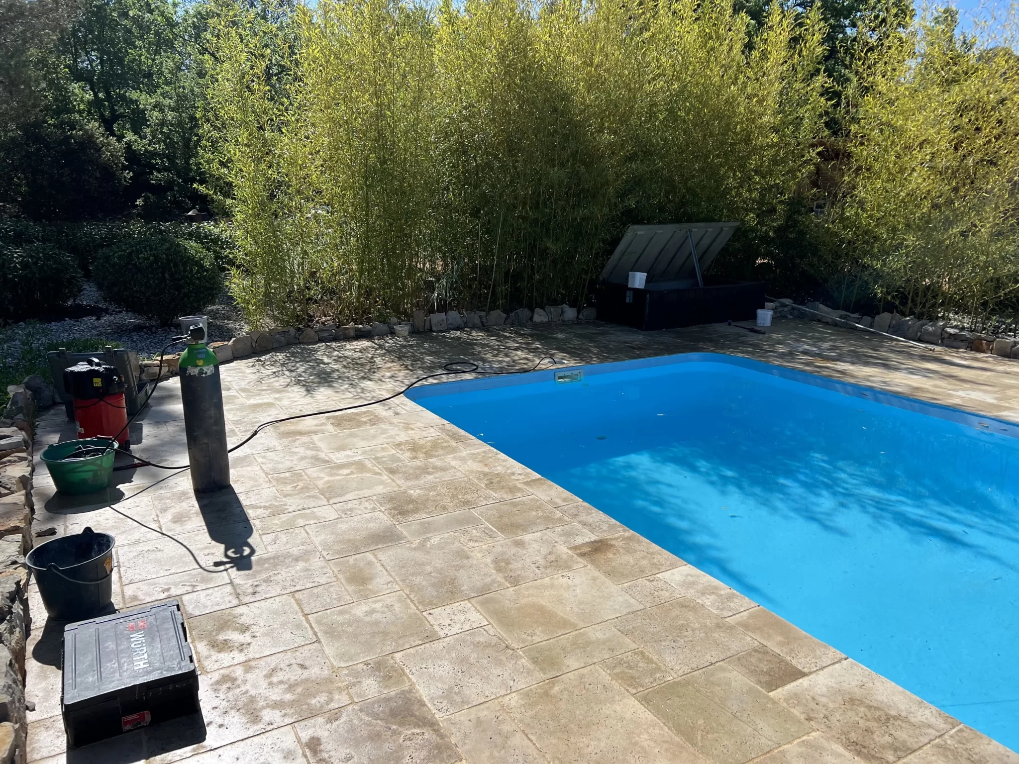 Blog Expert Fuite Piscine Marseille - Conseils Détection & Réparation